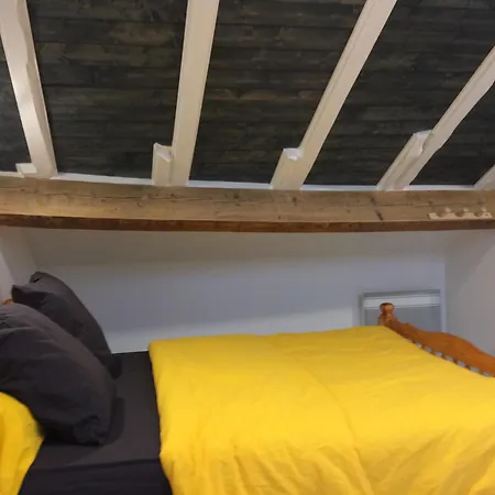 Mejane 23- 3eme Etage *