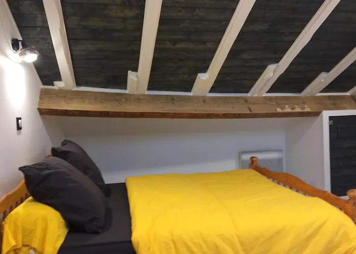 Méjane 23- 3eme étage *